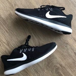 ‼️SOLD‼️NIKE Women’s Flex